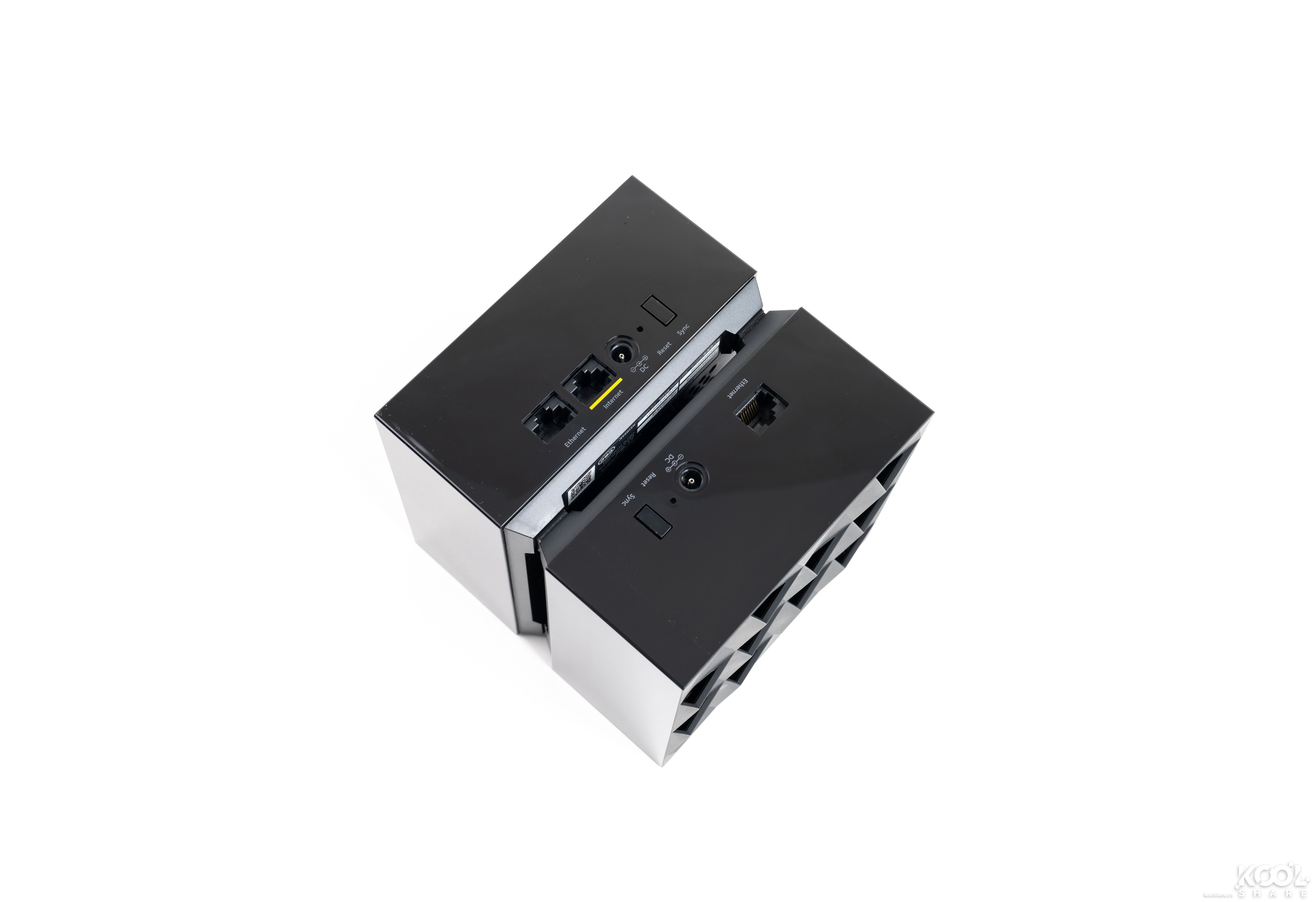 全屋WiFi 6时代，NETGEAR夜鹰Mesh WiFi 6系统MK63开箱拆解评测