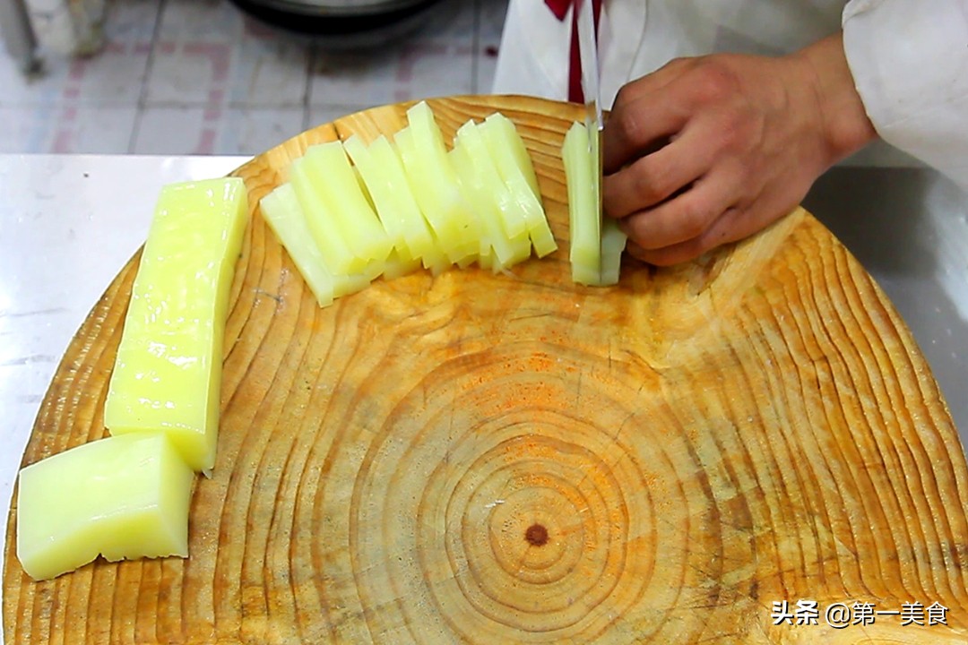 春季养肝正当时，建议吃这6样，被称为“强肝王”，遇到别手软