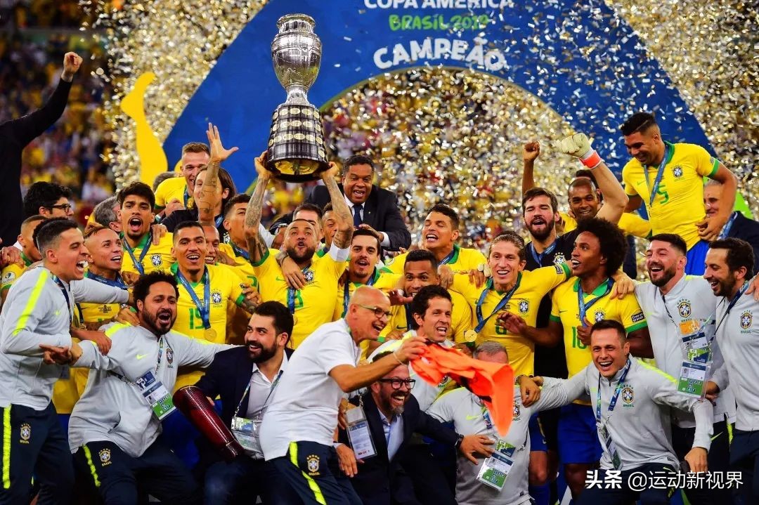 巴西共夺过几次世界杯冠军(历届世界杯冠军都是谁？关于桑巴军团的记忆，是否最为深刻)