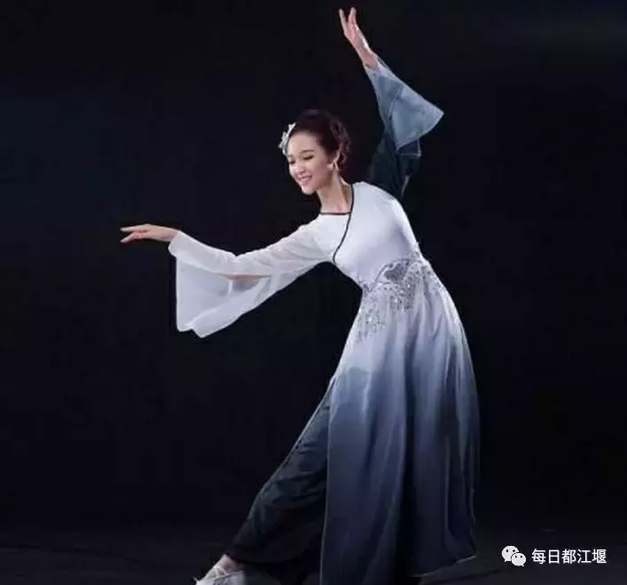 扩散｜2019年都江堰春季职工公益培训班要开班啦！人数有限，赶快报名！