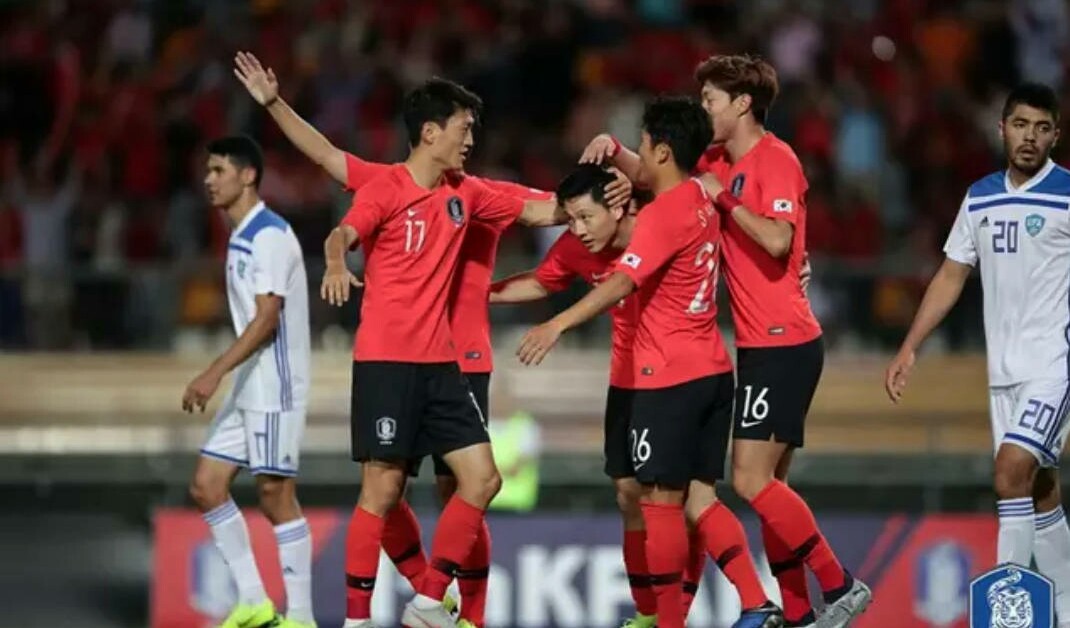 乌拉圭对哥斯达黎加(近期热身赛：日本、韩国战胜乌拉圭、哥斯达黎加，国足有点尴尬)