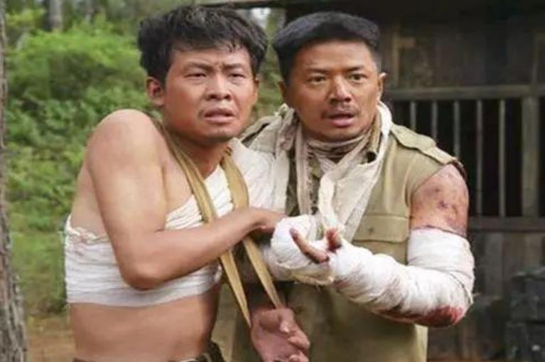 三,生活和舞台孟烦了,龙文章,阿译,迷龙,不辣,兽医等这群炮灰,跟