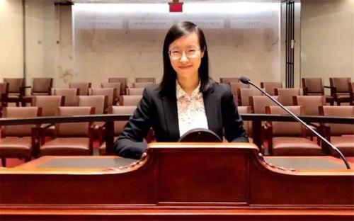 那个宁可贷款读哈佛，也要拒绝保送北大的农村女孩，如今咋样了？