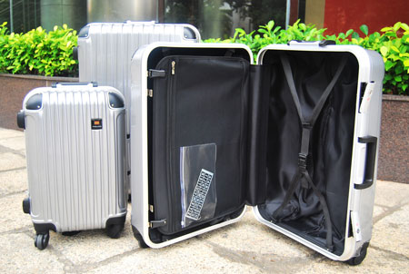 什么材质的行李箱质量比较好-爱自由箱包
