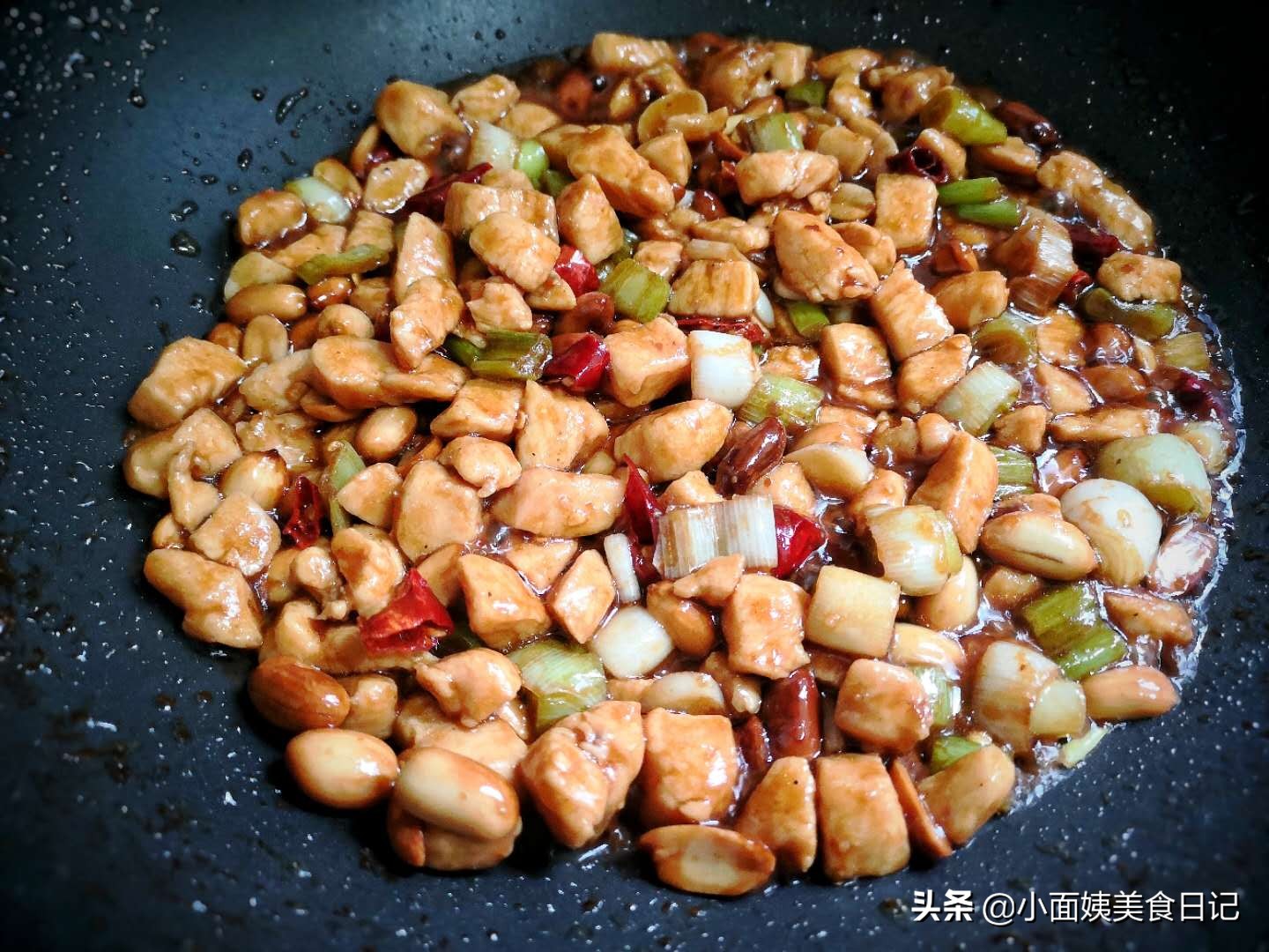 正宗宫保鸡丁（分享一道宫爆鸡丁的正宗做法）