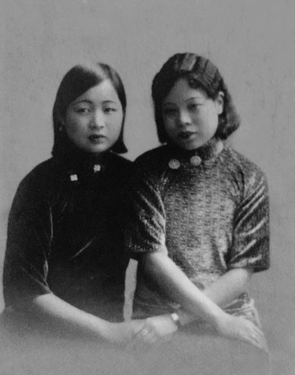 1953年，44岁妇女临终对清洁工丈夫吐露一个秘密：我曾是大清皇妃