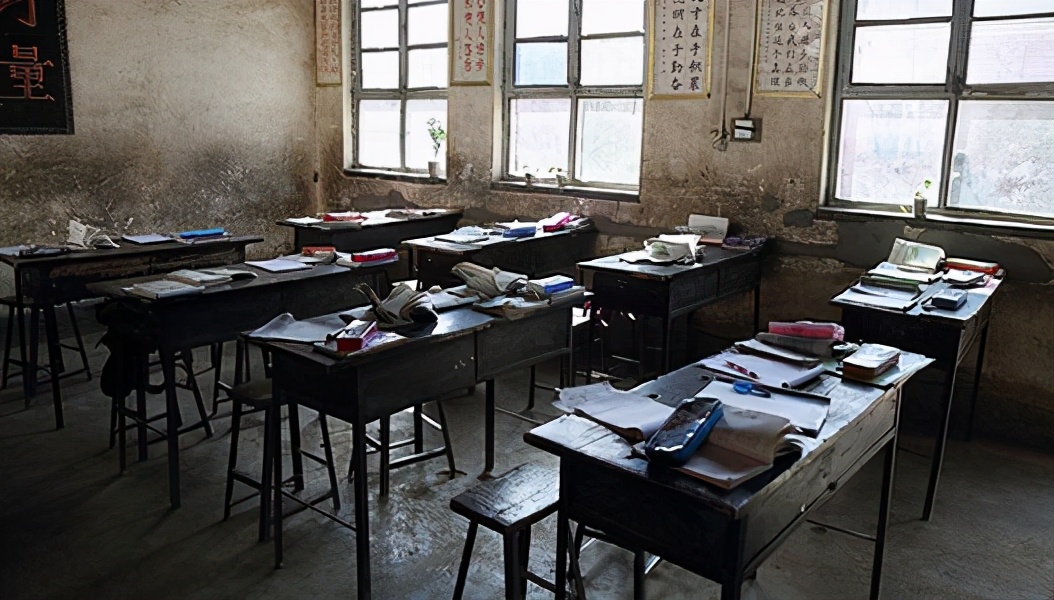 高中丧母，湖南高考状元707进清华，寒门贵子，也需要“拼爹”