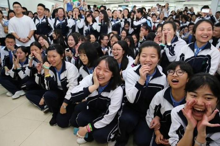 一省录取分数线“断崖式”下降，415分能报考一本，直接降低40分