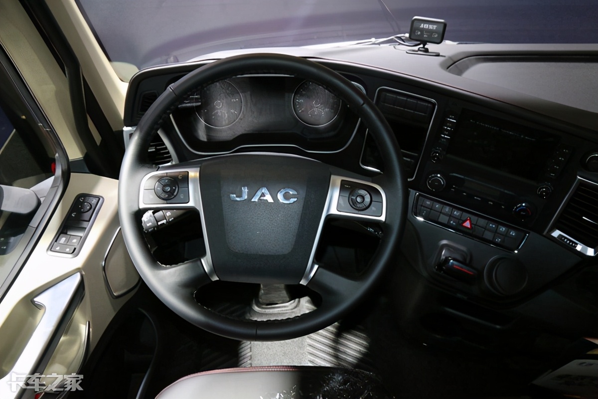 国六560马力,配置堪比进口车,江淮格尔发k7定义高端重卡