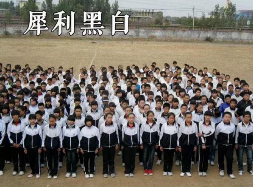 各省市“校服”大盘点，五颜六色有丑有美，你学校校服属于哪类？