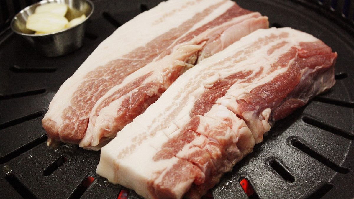 猪壳肉是哪个部位(聪明人买猪肉,会看部位!