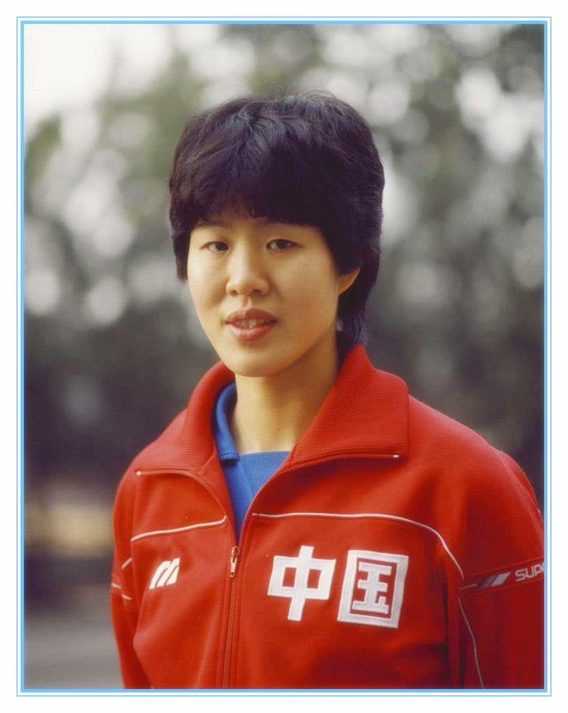 排球运动的基本防守战术有哪些(女排江湖里有一种战术叫出奇制胜,历数