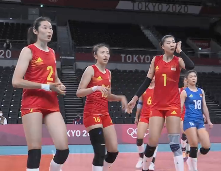 里约奥运会中国女排技术统计(朱婷场下摇头！中国女排0比3完败，技术统计出炉，仅一人得分上双)