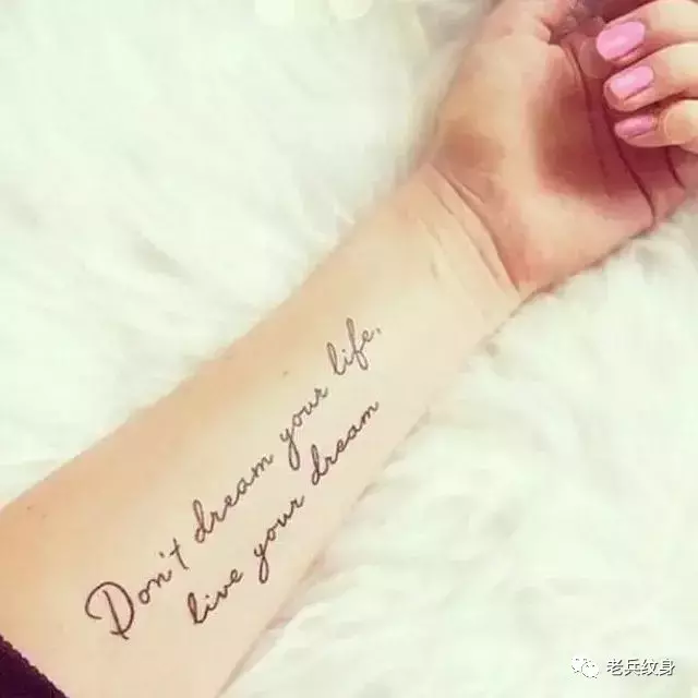 精致到无法呼吸的英文短句纹身，一定有你想要的款！