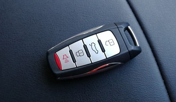 注意！你的汽车会被黑客“控制”吗？答案是：可以