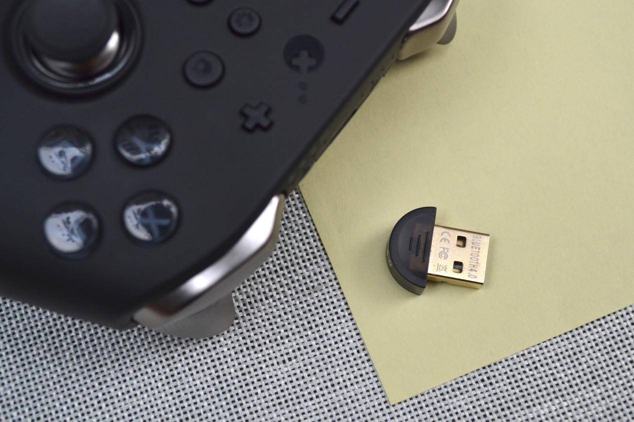 谷粒GuliKit金刚PRO手柄试玩——百变战术任你逍遥