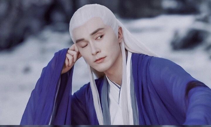 枕上书：东华脸皮到底有多厚？白浅一口茶都喷出来了