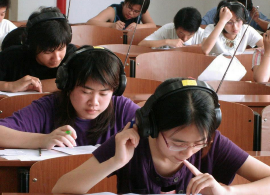 “英语踢出高考”呼声渐高，2021年成节点？已有地区英语骤降20分