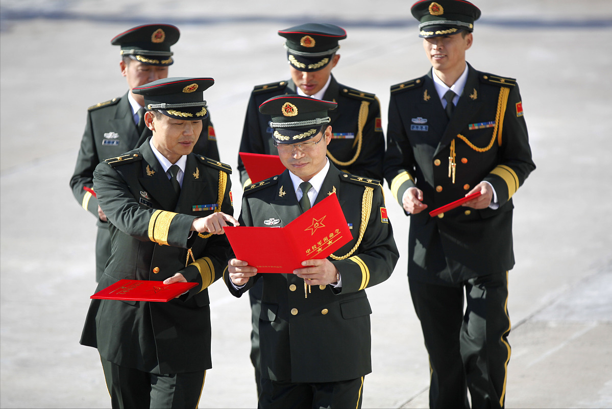 大学毕业生当兵，3条入伍方式，义务兵、军士和军官，望周知