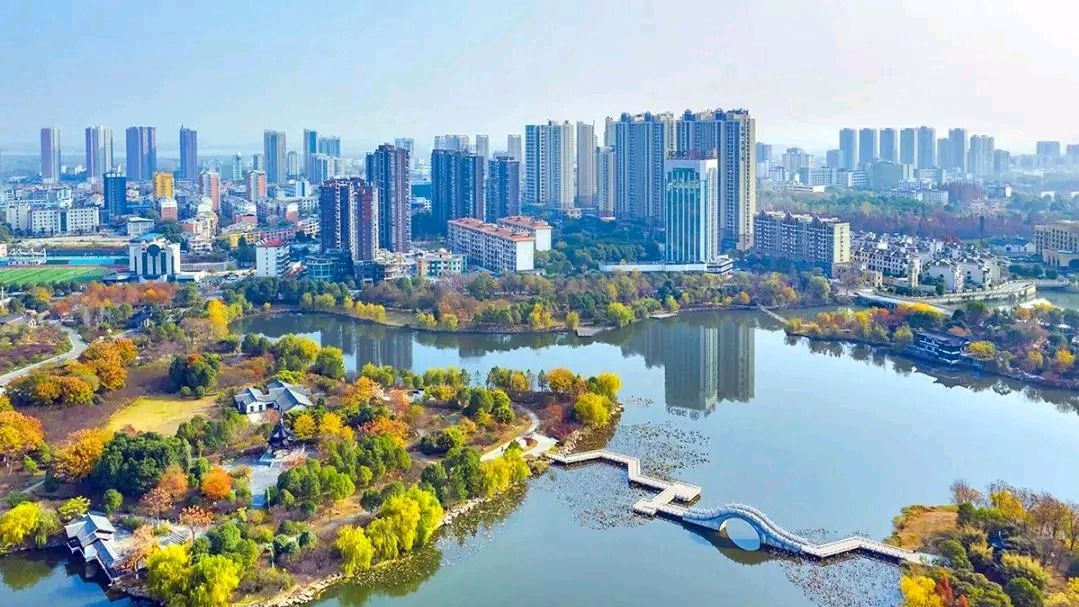 黄冈迎来县域办大学的高潮，有5个县市已有大学，2县市正在谋划中