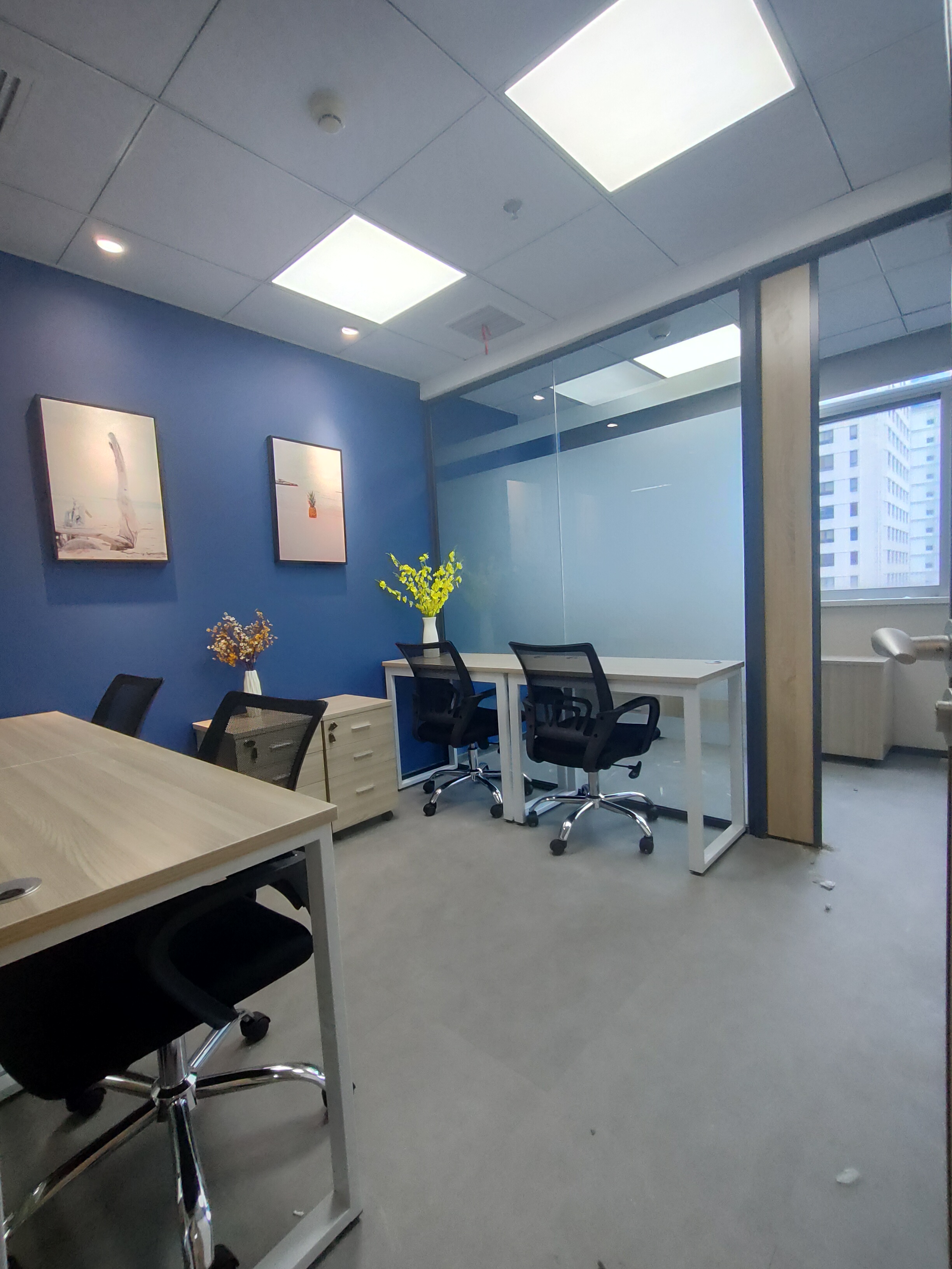 出租福田华强北办公室，有红本凭证/租赁合同/低至1380