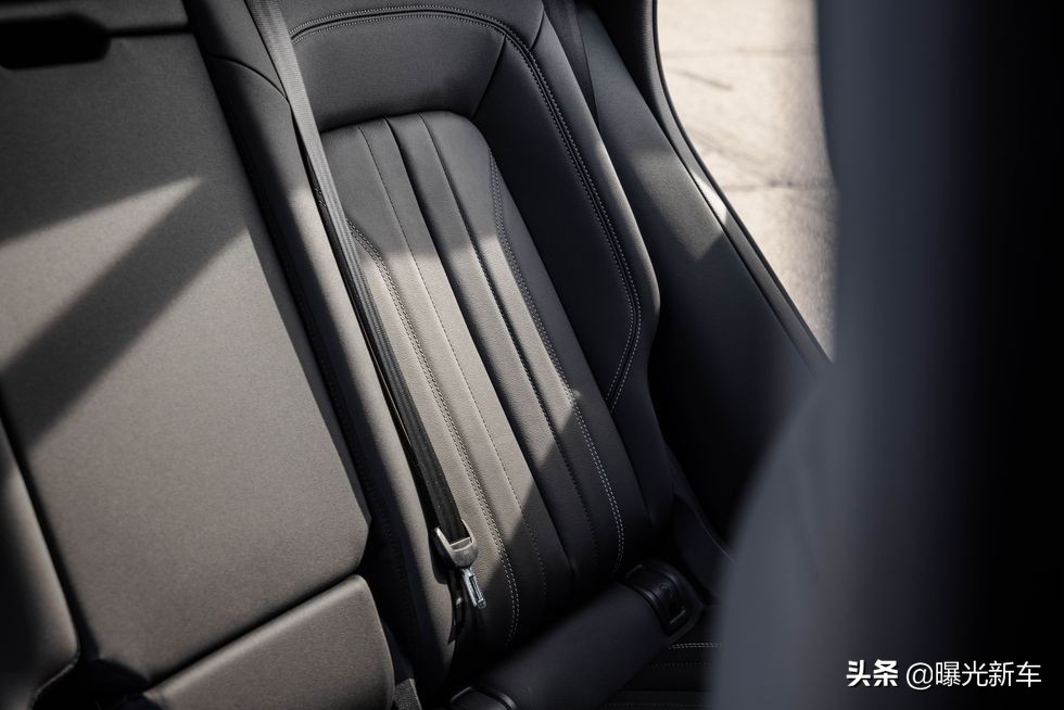 奥迪Q5和Q5 Sportback，2021款，新车上市