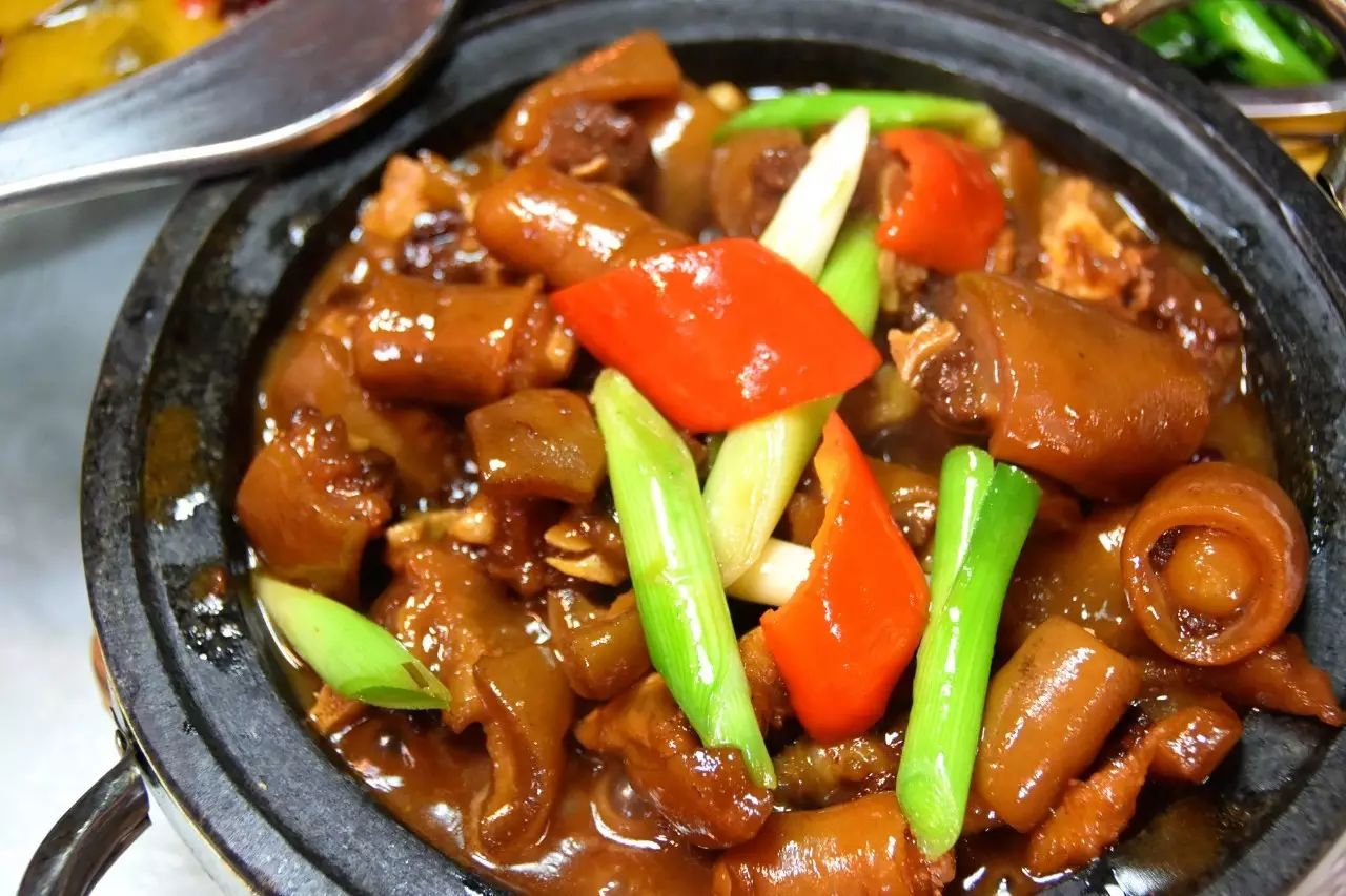 图片[6]-【萝卜焖牛尾】做法步骤图 吃货们的福利 特香-起舞食谱网