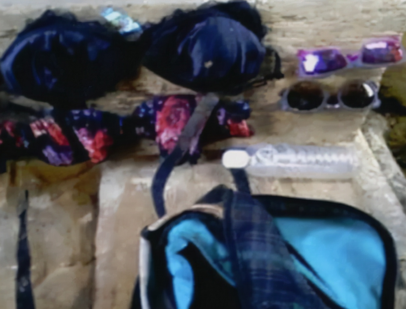 2014年，两个荷兰女孩出国旅游神秘失踪，留下90张无法解释的照片