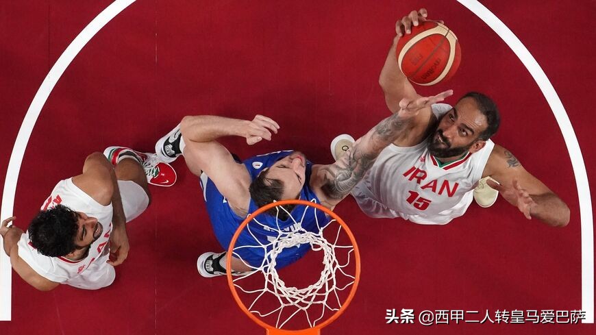 nba有哪些伊朗的球员(梦之队VS伊朗，这位在美国出生的伊朗球员，十分渴望和美国交手)