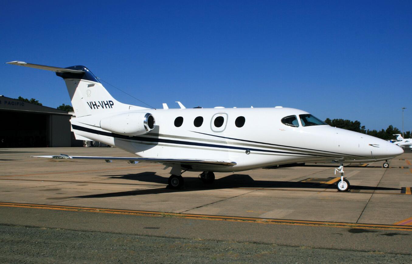 它就是美国豪客比奇公司生产的豪客200轻型公务机.它机