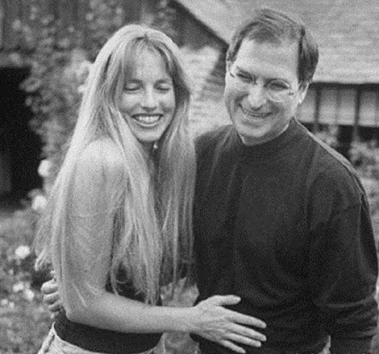 “混蛋”乔布斯的自私人生，和他生命中爱过的三个重要女人