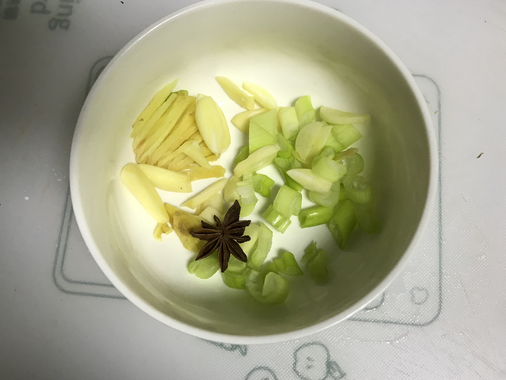 图片[6]-【炖焖牛舌头鱼】做法步骤图 味道鲜嫩 常玩手机电脑要多吃-起舞食谱网