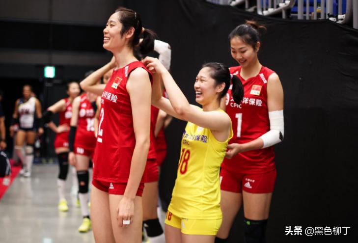 中国女排世界杯(连胜12局，中国女排全胜还获3大惊喜！世界杯最新排名：中美