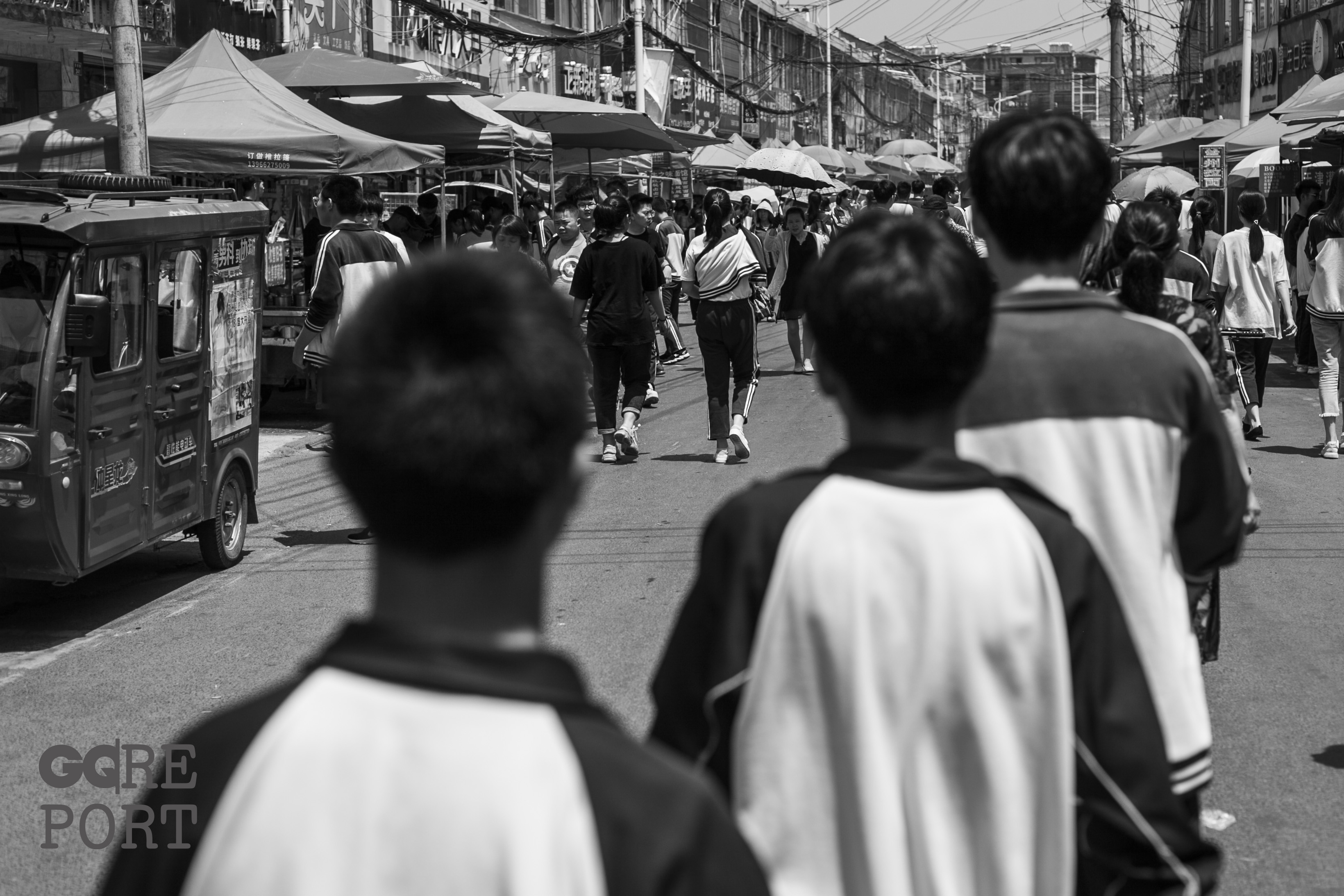 除了毛坦厂中学以外，你不知道的另外一个教育产业！！就在这所超级中学的对面