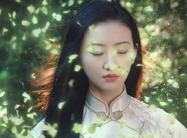 《司藤》里的司藤一句话解开秦放的心结：不要让过去成为你的束缚