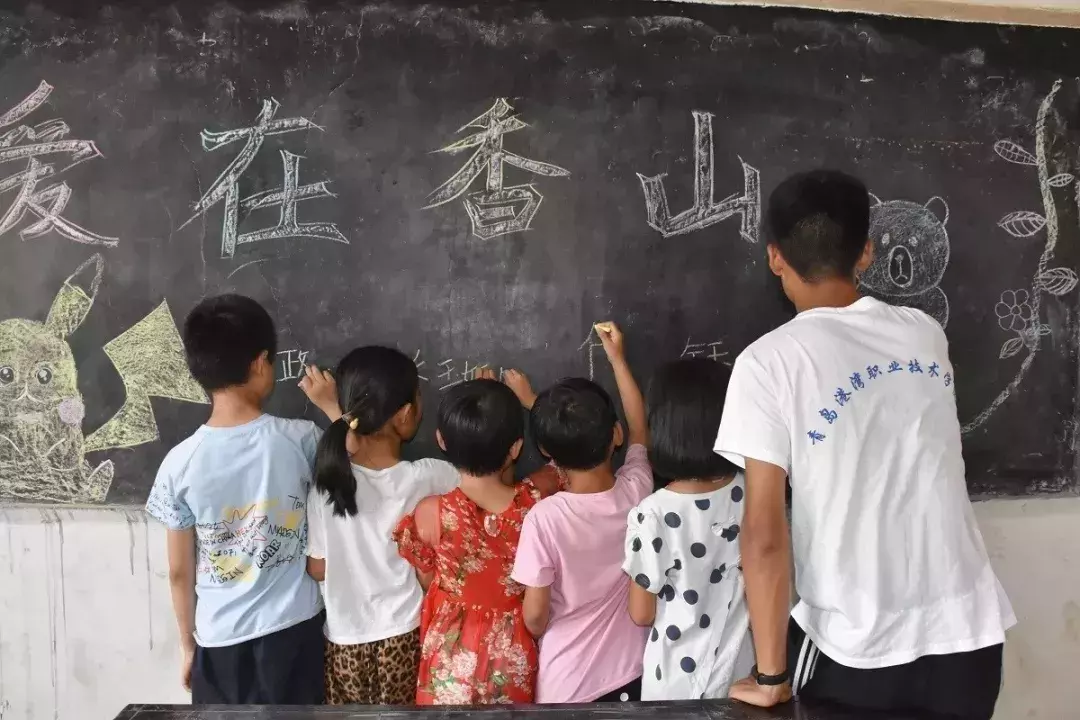 “硬核港湾”：细数青岛港湾职院的高光时刻，错过等一年