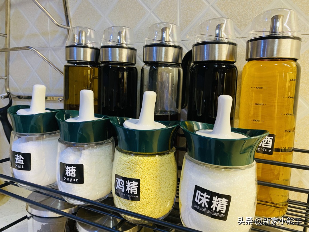 >三口之家裝修美式風格，全屋輕裝修重裝飾，每個空間都充滿煙火氣三口之家裝潢美式風格，全屋輕裝潢重裝飾，每個空間都充滿煙火氣