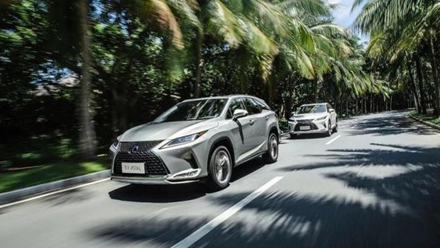 性价比高过奔驰GLE？雷克萨斯RX诚意满满？其实两车差距很大