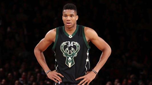 espn50大巨星(ESPN评NBA历史前50：字母哥排27力压一众名宿，前20现役有3人)