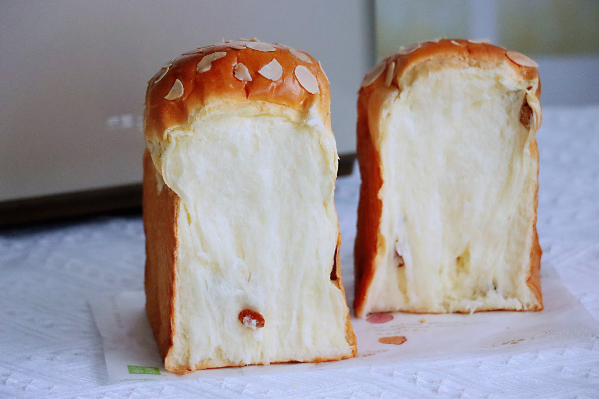 做面包用什么奶粉(用了6年的面包方子,还是最爱它,蓬松暄软,细腻拉丝