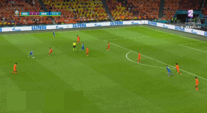 荷兰vs乌克兰足球直播(欧洲杯第1轮C组 维纳尔杜姆、魏霍斯特进球 荷兰3-2乌克兰)
