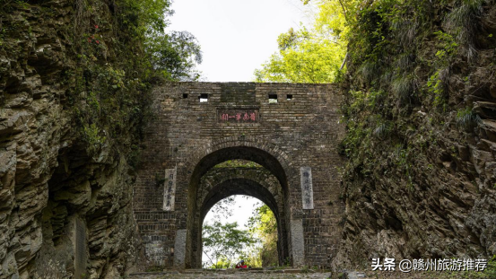 这4个私藏江西避暑好去处，星空露营、玩水赏景、爬山拍照都满足