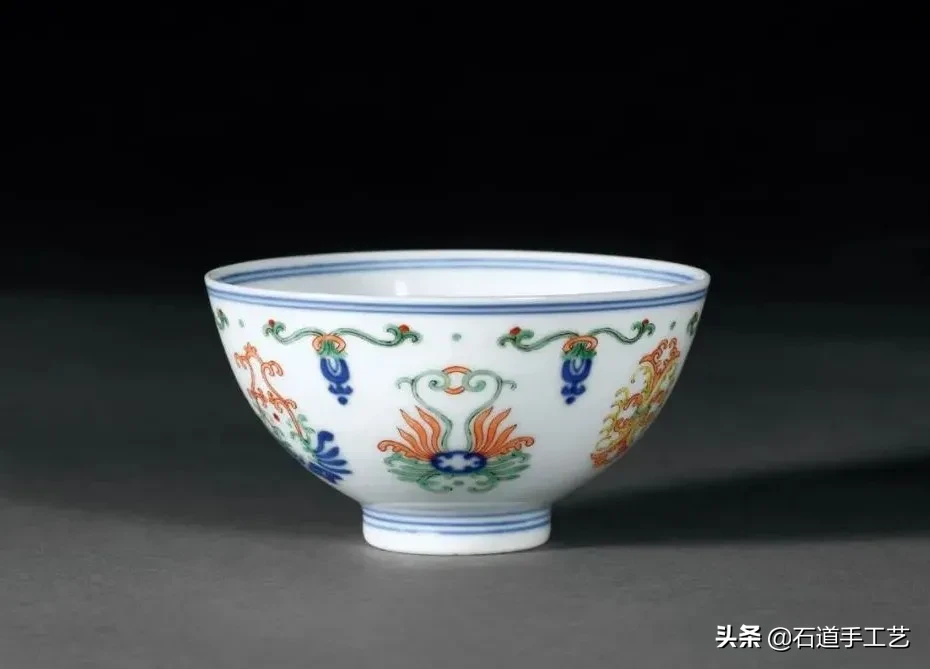 北京诚轩春拍:一波精品明清瓷器成交价来了