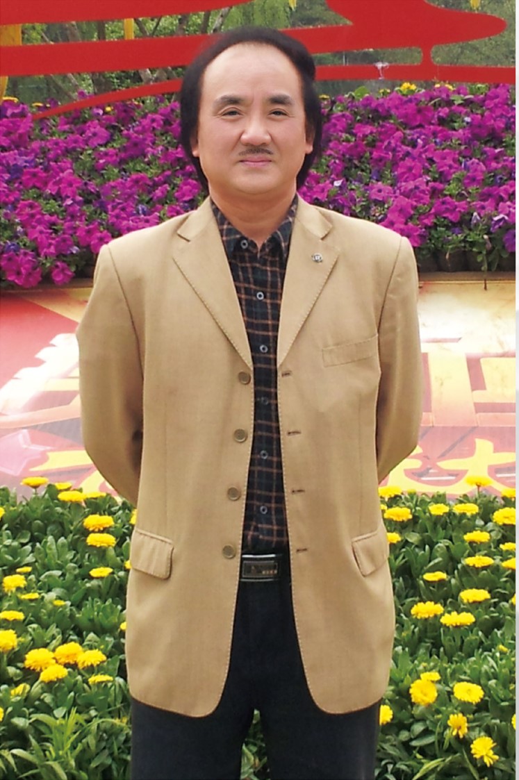 美女歌唱家郝丹丹2020年春节推出新歌《我明白我们》