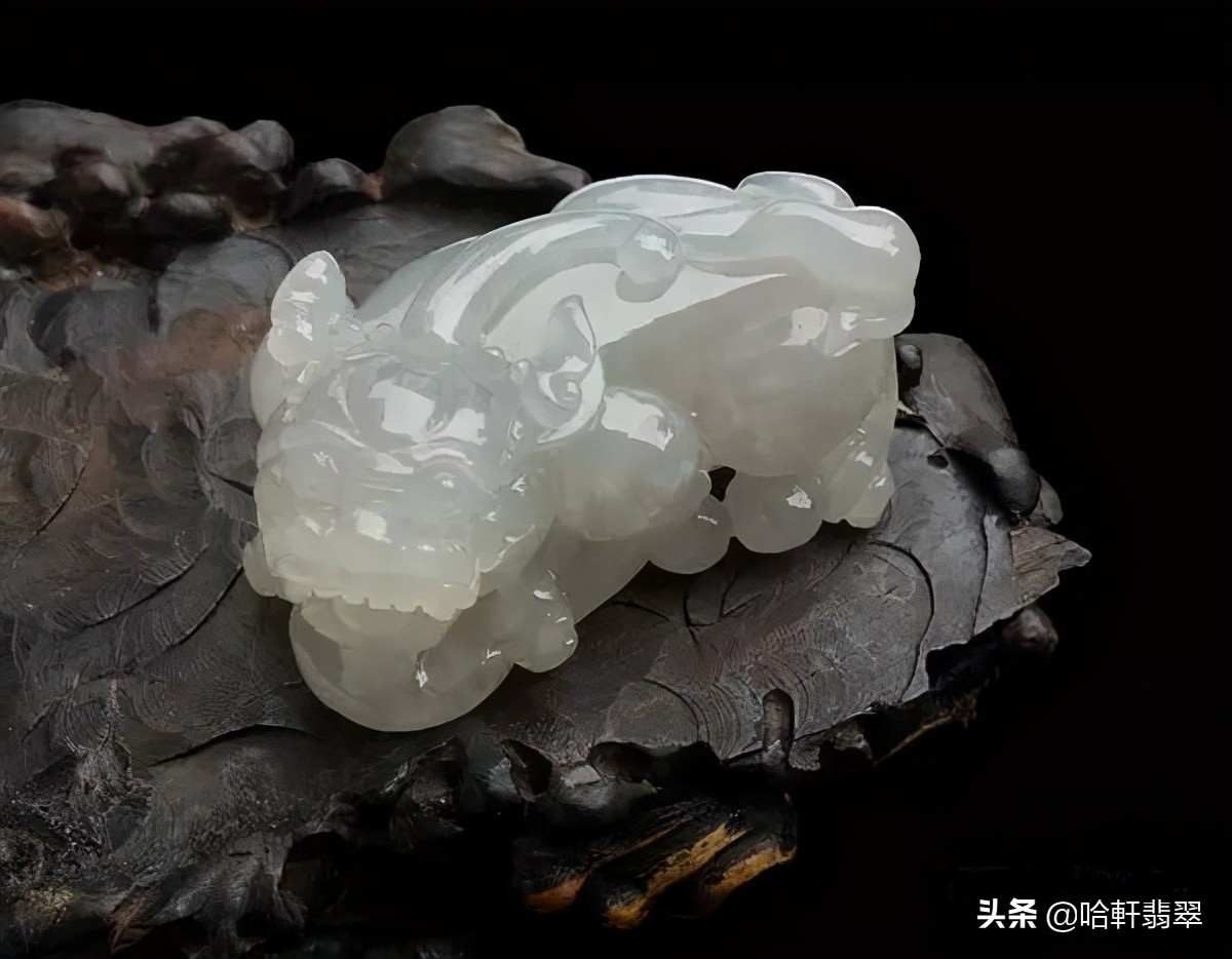 招财小能手的翡翠貔貅也有雌雄之分,你知道怎么选吗?