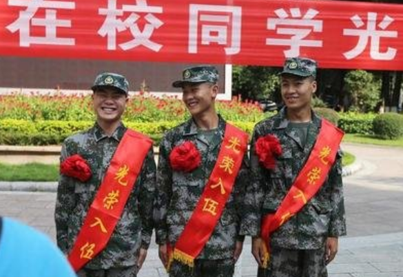 学费3万的本科和5千的大专，考生要如何选择，其中差别要知晓