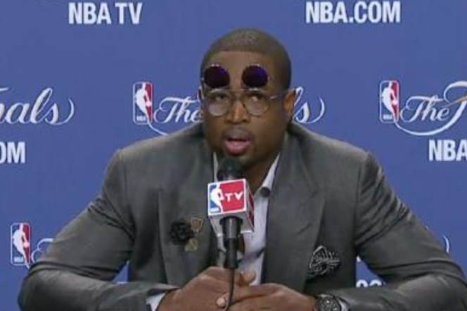 nba球员为什么都不带眼镜(NBA球星戴眼镜都啥样？林书豪帅气 韦德很潮 只有他辣眼睛)