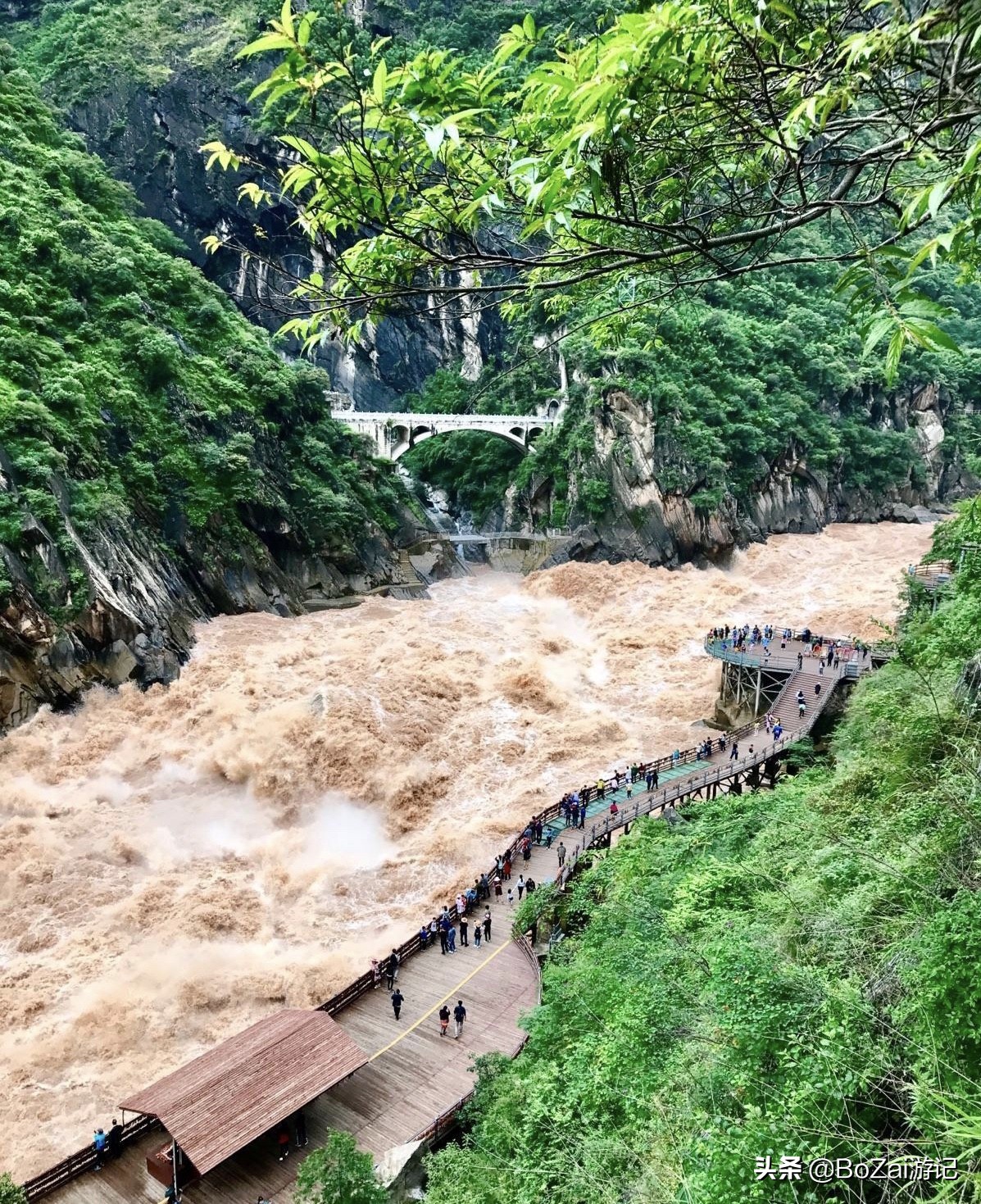 适合云南旅游的地方（到云南旅游不能错过的10大景点）