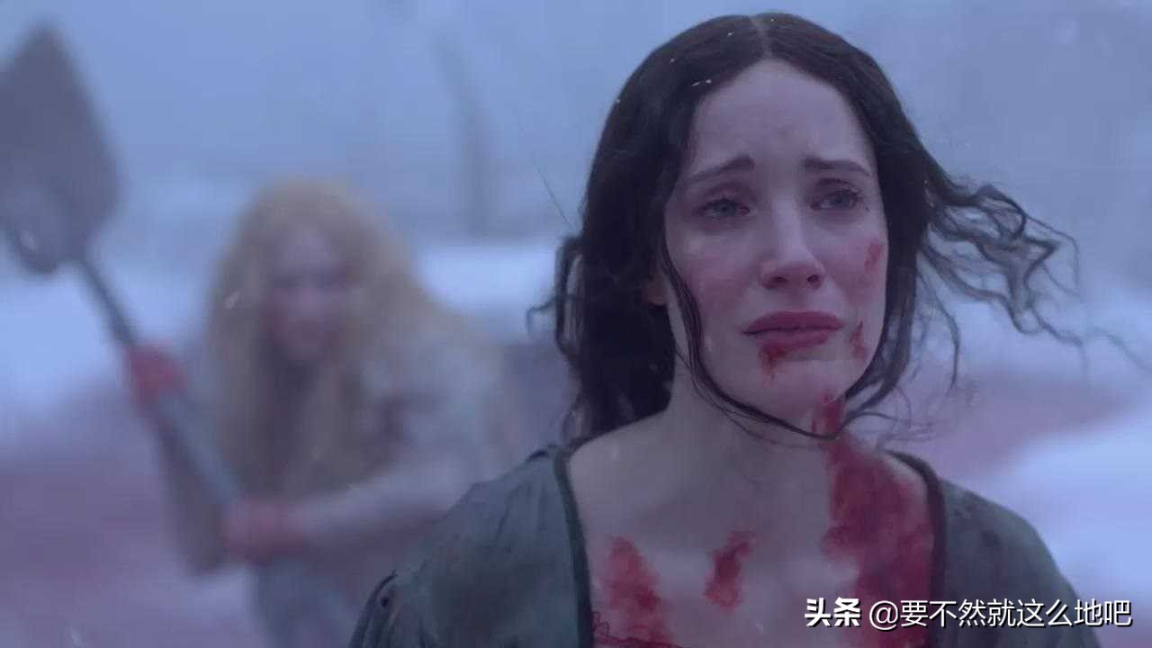 《猩红山峰》：阴暗血腥而迷人的恐怖爱情电影，一场视觉盛宴