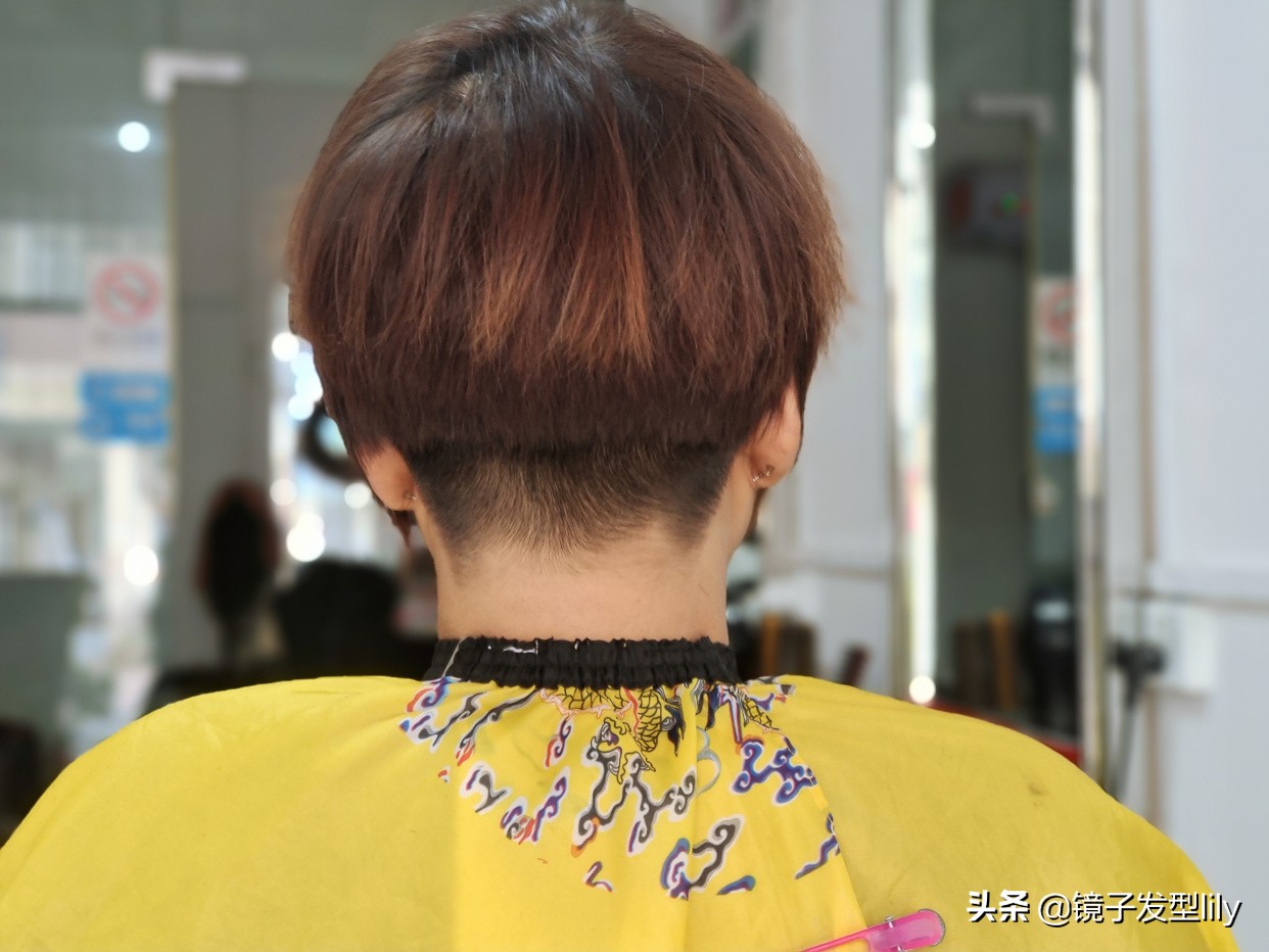 小锯齿刘海饱满后脑勺长卷发,每种都很美